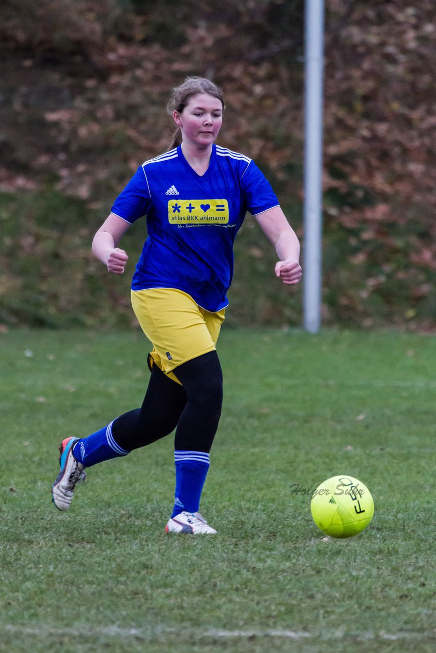 Bild 173 - B-Juniorinnen TSV Gnutz o.W. - SV Henstedt Ulzburg II : Ergebnis: ca. 5:0